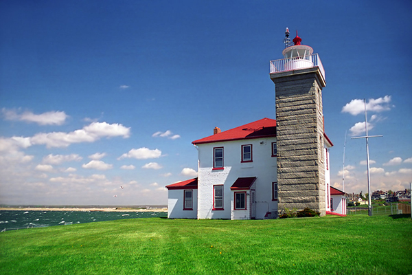 Shelter Harbor Inn Lighthouse